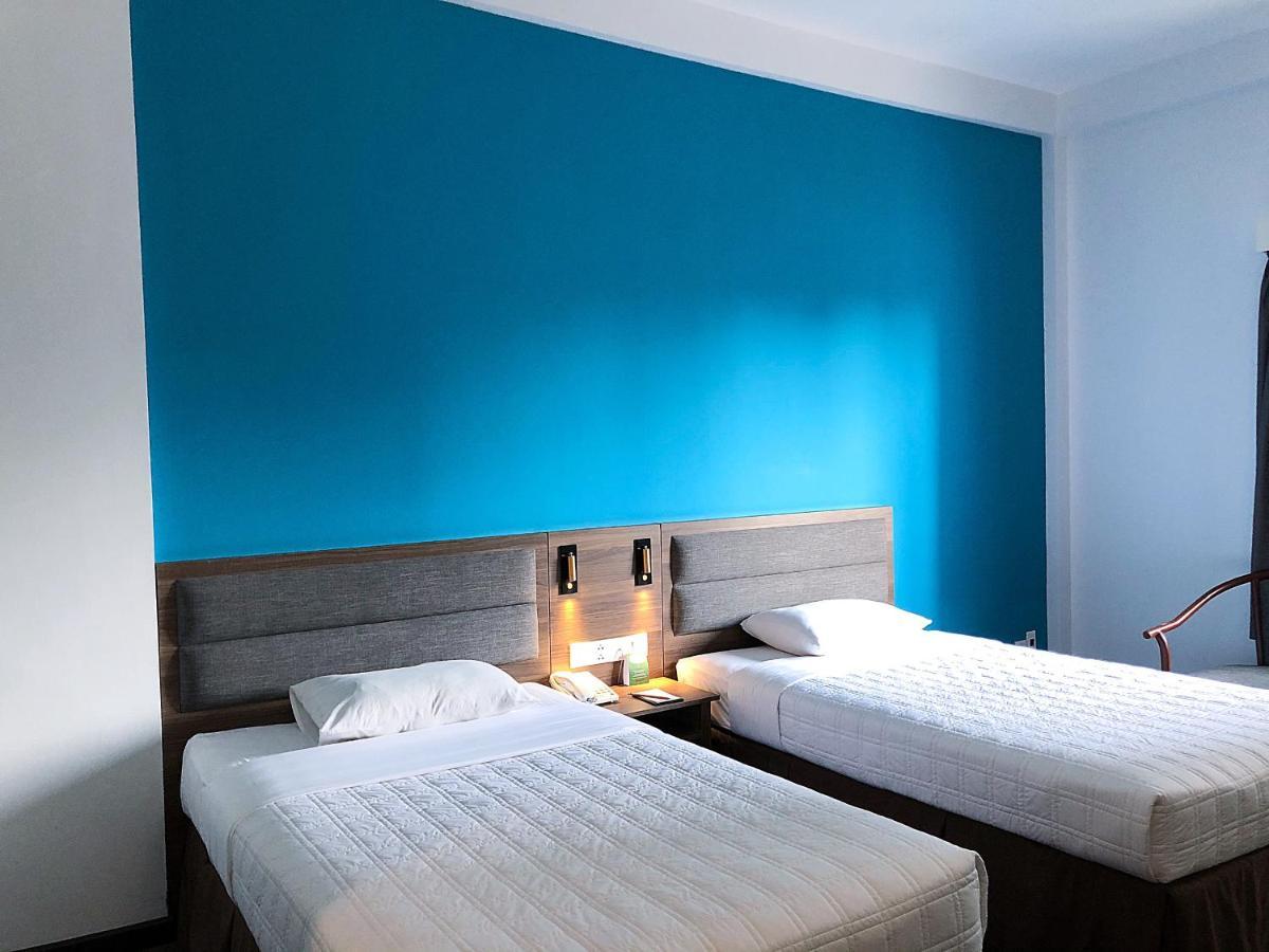 Liberty Hotel Saigon Parkview Хошимин Екстериор снимка