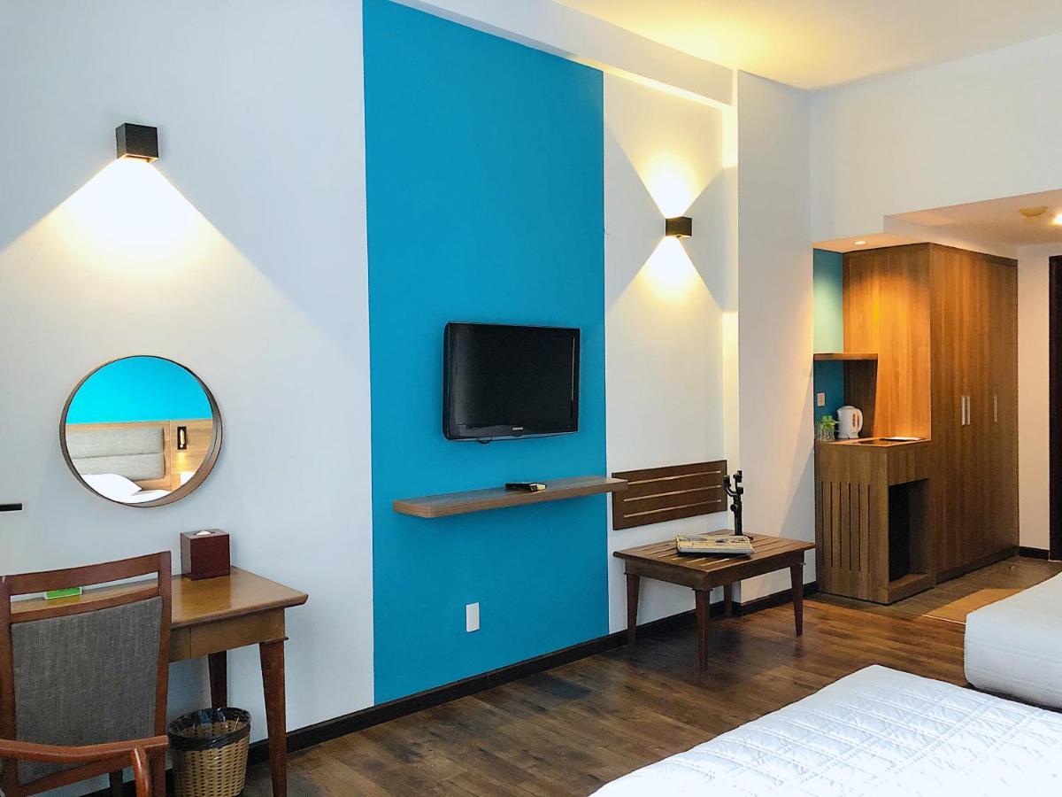 Liberty Hotel Saigon Parkview Хошимин Екстериор снимка
