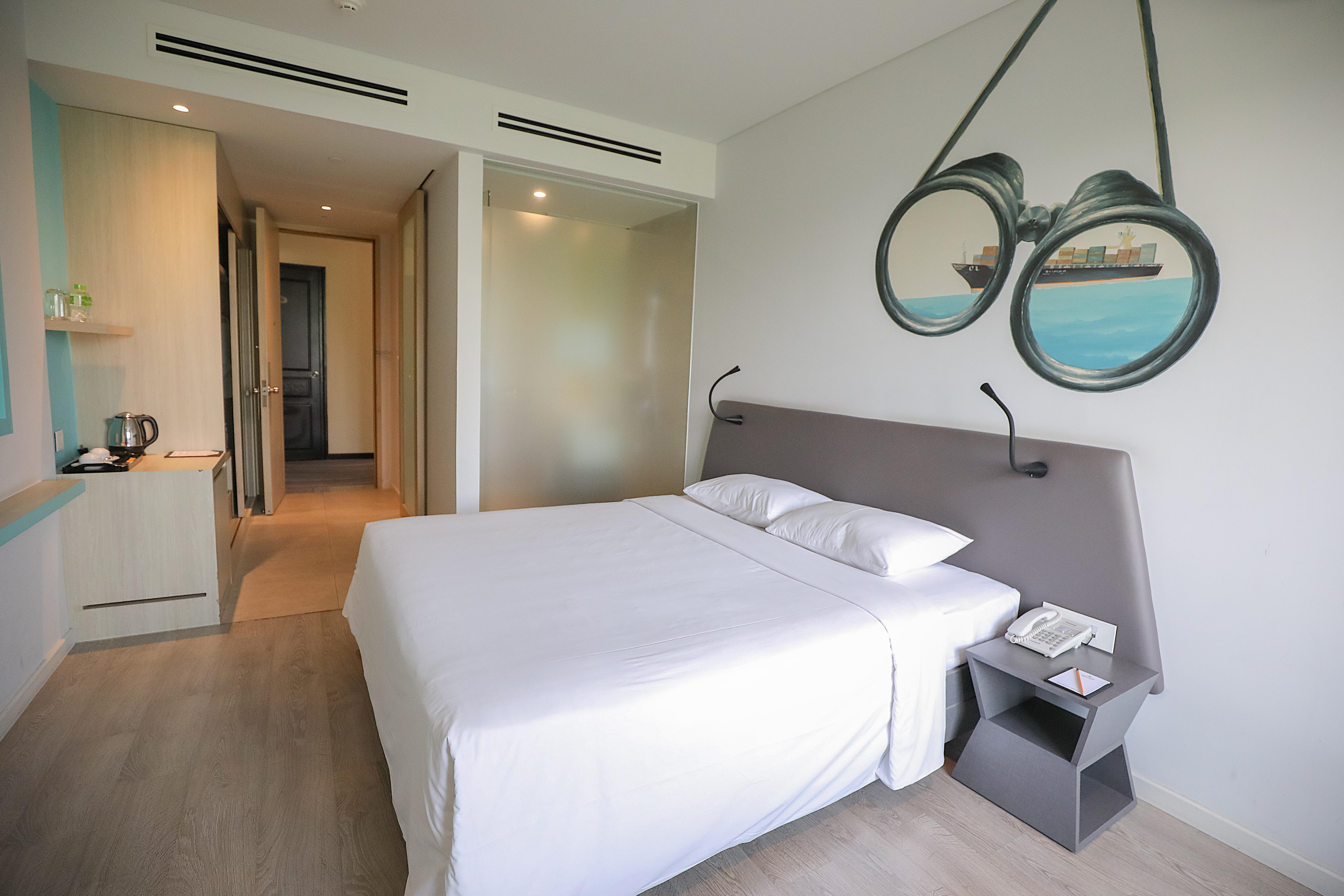 Liberty Hotel Saigon Parkview Хошимин Екстериор снимка