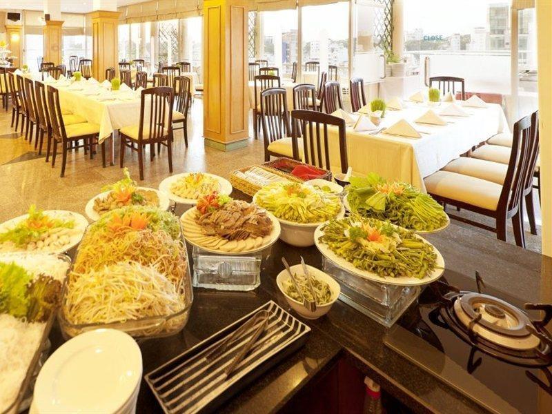 Liberty Hotel Saigon Parkview Хошимин Екстериор снимка