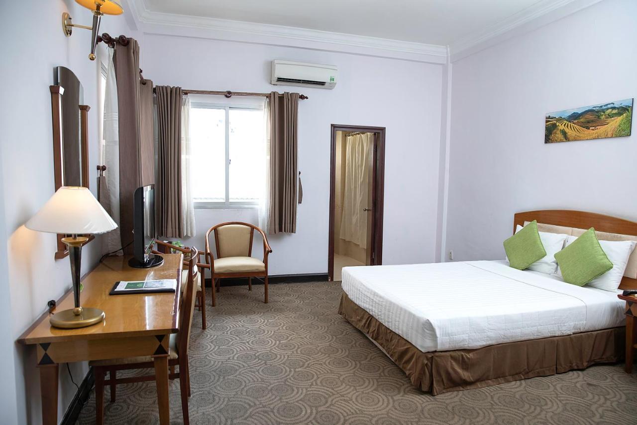 Liberty Hotel Saigon Parkview Хошимин Екстериор снимка