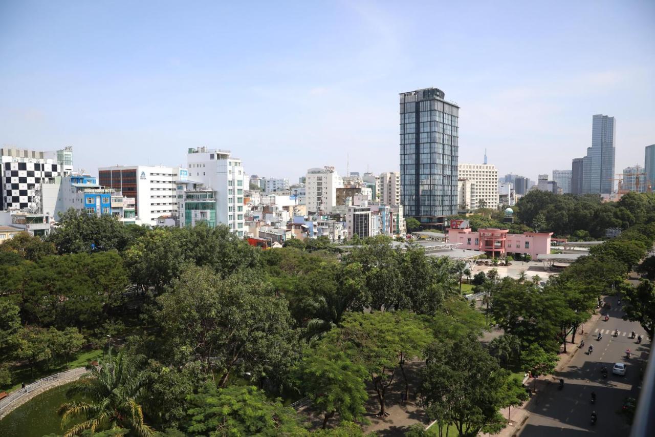 Liberty Hotel Saigon Parkview Хошимин Екстериор снимка