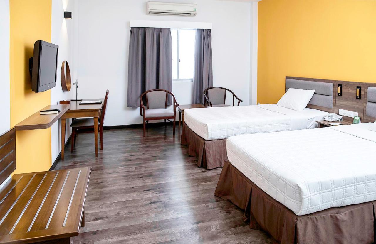 Liberty Hotel Saigon Parkview Хошимин Екстериор снимка